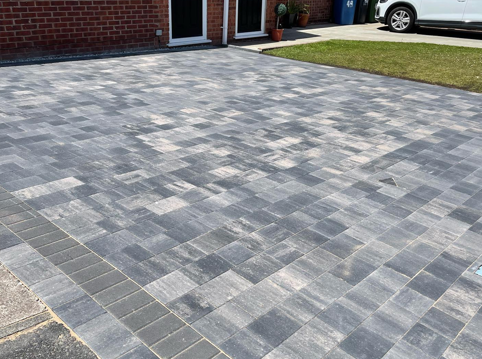 landscapers in South Liverpool